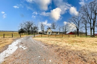 2030 Spring Creek Rd in Lebanon, TN - Building Photo - Building Photo