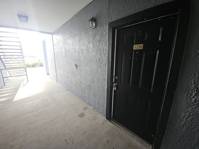 3726 Palm Desert Ln, Unit 5218 in Orlando, FL - Foto de edificio - Building Photo