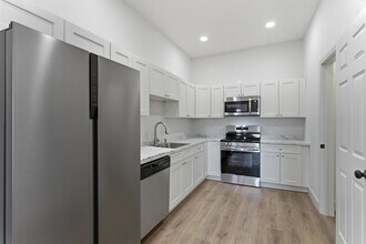 2303 Parkview Ave in Knoxville, TN - Building Photo - Building Photo