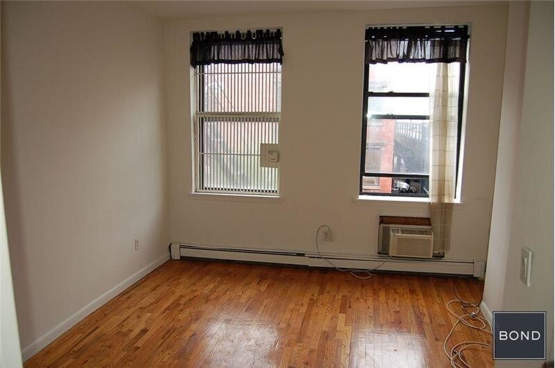 505 W 22nd St-Unit -W4 in New York, NY - Building Photo