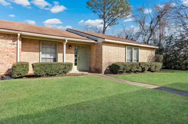property at 6610 Marshall Pl Dr