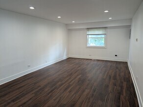 254 Thornhurst Rd in Bolingbrook, IL - Building Photo - Building Photo