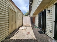 2506 Bering Dr photo'