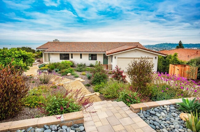 159 Cedar Ln in Santa Barbara, CA - Building Photo - Building Photo