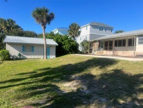 1742 S Central Ave in Flagler Beach, FL - Building Photo - Building Photo