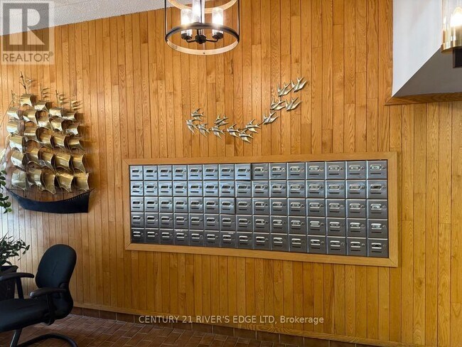3-503 Apple St in Brockville, ON - Building Photo - Building Photo