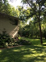 2748 Western Ave N, Unit Lower Unit in Roseville, MN - Building Photo