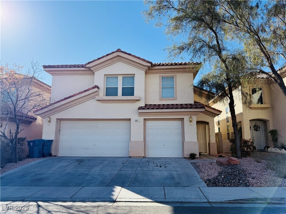 9811 Sedona Shrine Ave in Las Vegas, NV - Building Photo