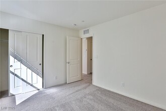 3659 Bitonto Ln in Henderson, NV - Building Photo - Building Photo