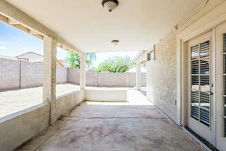1645 W St Catherine Ave in Phoenix, AZ - Building Photo - Building Photo