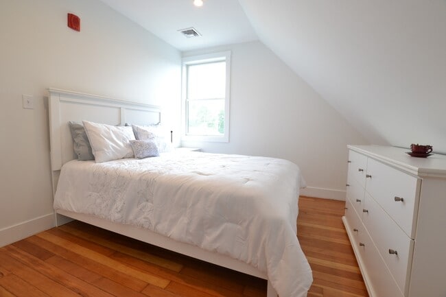 60 Hooker St, Unit 3 in Boston, MA - Building Photo - Building Photo