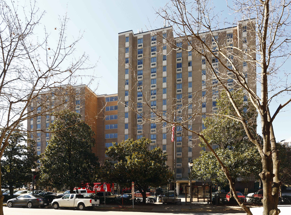 Glenwood Towers in Raleigh, NC - Building Photo