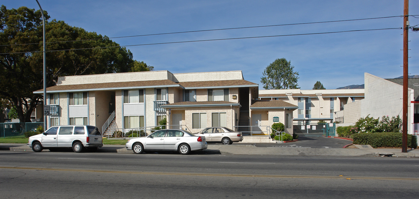 151 Orange Grove Blvd in Pasadena, CA - Foto de edificio