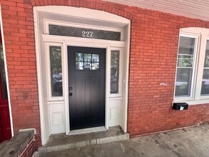 227 Emerald St in Harrisburg, PA - Building Photo - Building Photo