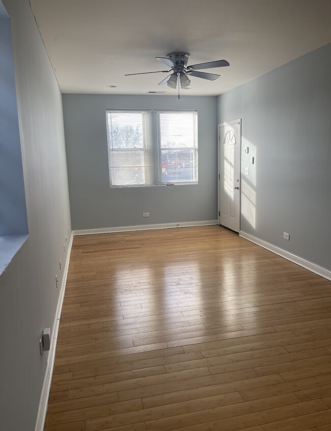 7917 S Phillips Ave in Chicago, IL - Building Photo - Building Photo