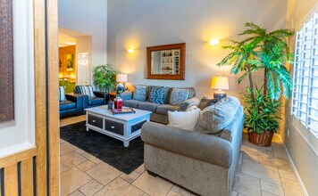 5236 N 16th Ln in Phoenix, AZ - Foto de edificio - Building Photo
