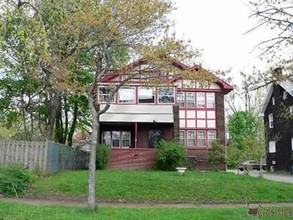 280 Fairgreen Ave in Youngstown, OH - Building Photo - Building Photo