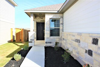152 Old Stagecoach Rd in Jarrell, TX - Building Photo - Building Photo