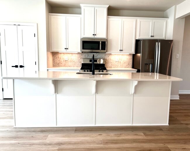 property at 32 Indian Field Ln