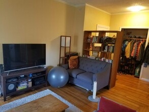 817 52nd St in Oakland, CA - Building Photo - Building Photo