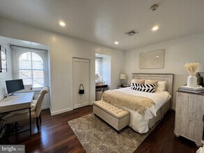 258 S 18th St in Philadelphia, PA - Building Photo - Building Photo