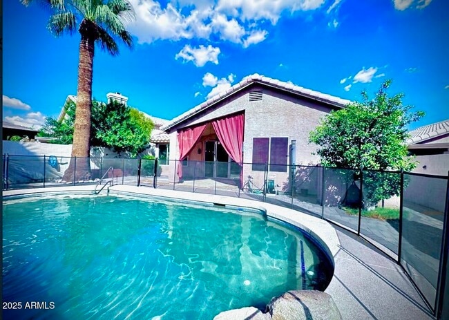 14410 S 44th St in Phoenix, AZ - Building Photo - Building Photo