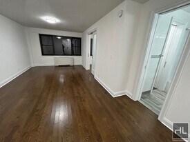 EAST 56 STREET in New York, NY - Building Photo