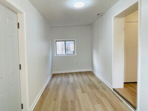 3344 S Parnell Ave in Chicago, IL - Building Photo - Building Photo