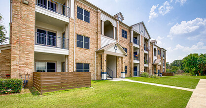 Towne Crossing Apartments in Mansfield, TX - Building Photo - Building Photo