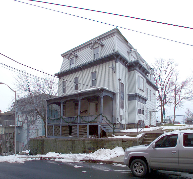 182 Locust St in Fall River, MA - Building Photo