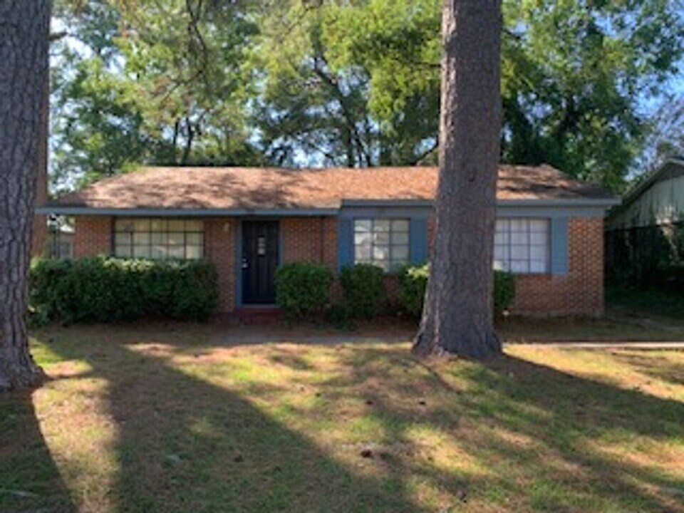 418 Durande Dr in Mobile, AL - Building Photo