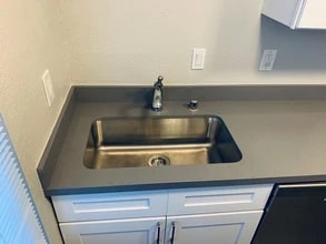12626 NE 118th St, Apt 2 in Kirkland, WA - Foto de edificio - Building Photo