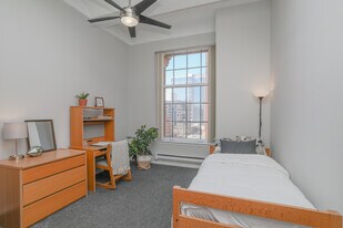 731 Plymouth by 3L Living in Chicago, IL - Building Photo