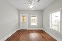 1506 Sydnor St photo'