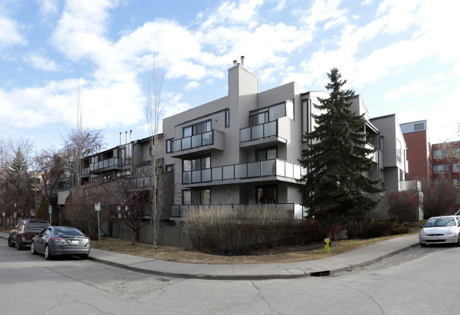 Chelsea Terrace Condominium in Calgary, AB - Building Photo - Building Photo