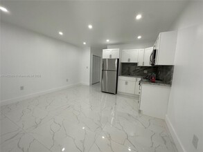 1120 SW 31st Ave-Unit -1 in Miami, FL - Building Photo - Building Photo