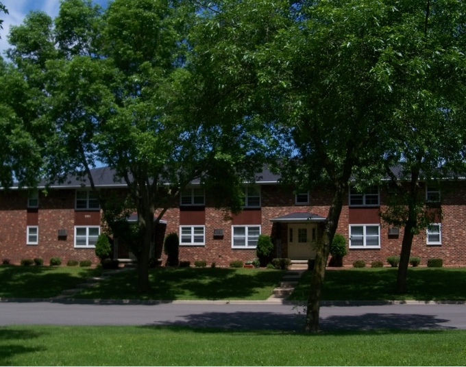 Pecan Place 3 Apartments in Green Bay, WI - Building Photo