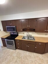 2027 Willow Park Rd in Bethlehem, PA - Building Photo - Building Photo