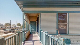 421 High St SE in Albuquerque, NM - Building Photo
