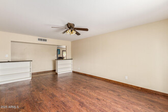 319 E Riviera Dr in Tempe, AZ - Building Photo - Building Photo