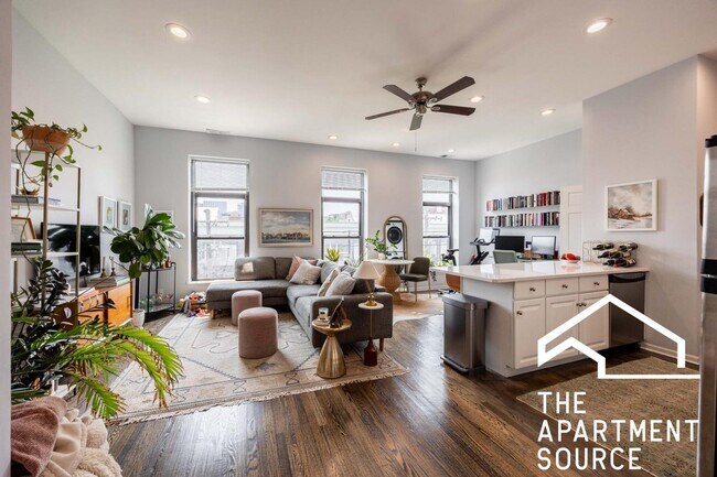 1131 W Madison St