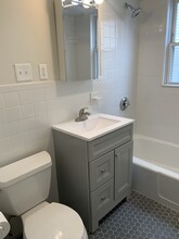 547 Hyde Park Ave, Unit 1 in Boston, MA - Building Photo - Building Photo