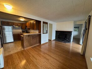 10027 SW 262nd Pl in Vashon, WA - Building Photo - Building Photo