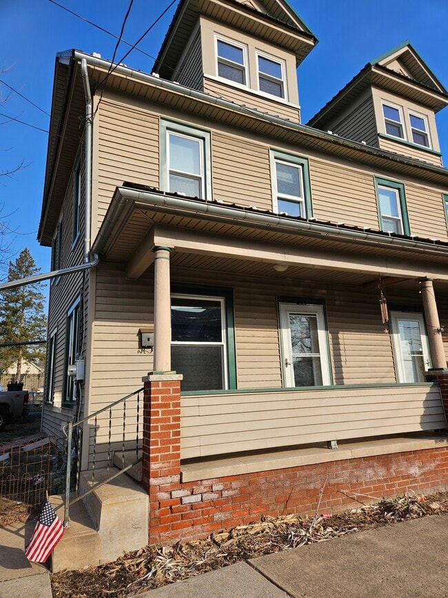 property at 255 E 5th St