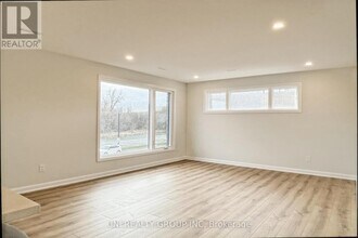 835 Arcadian Private in Ottawa, ON - Building Photo - Building Photo