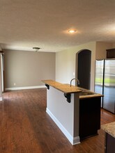 485 E Whitethorn Dr in Republic, MO - Building Photo - Building Photo