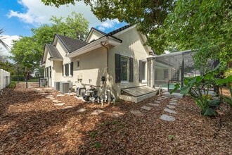 1860 Vía Contessa in Winter Park, FL - Building Photo - Building Photo