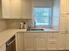 113 Cambridge St in Winchester, MA - Building Photo - Building Photo