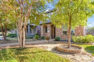 1229 Harris Hawk Way in Arlington, TX - Building Photo