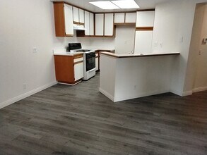 17 Baya in Rancho Santa Margarita, CA - Building Photo - Building Photo